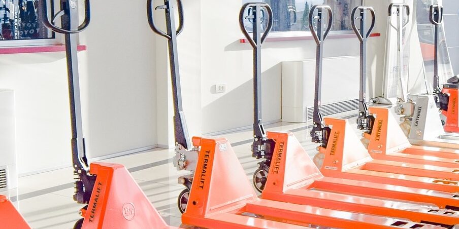 forklift-3825282_1920